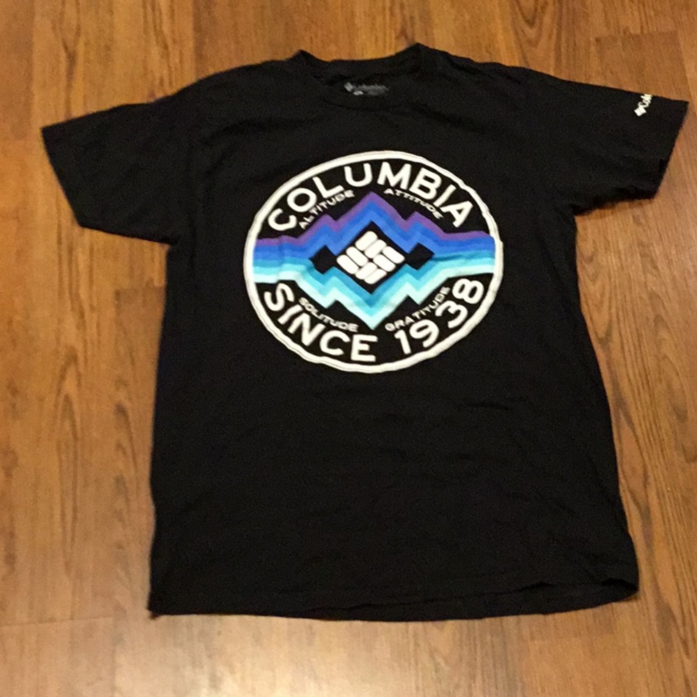 Columbia Men’s Medium Black Short Sleeve Tee Shirt with Colorful Graphic